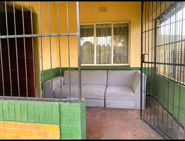 3 BEDROOM HOUSE FOR SALE IN VANDERBIJLPARK CE 1